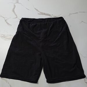 Sleek Black Women's Bike Shorts